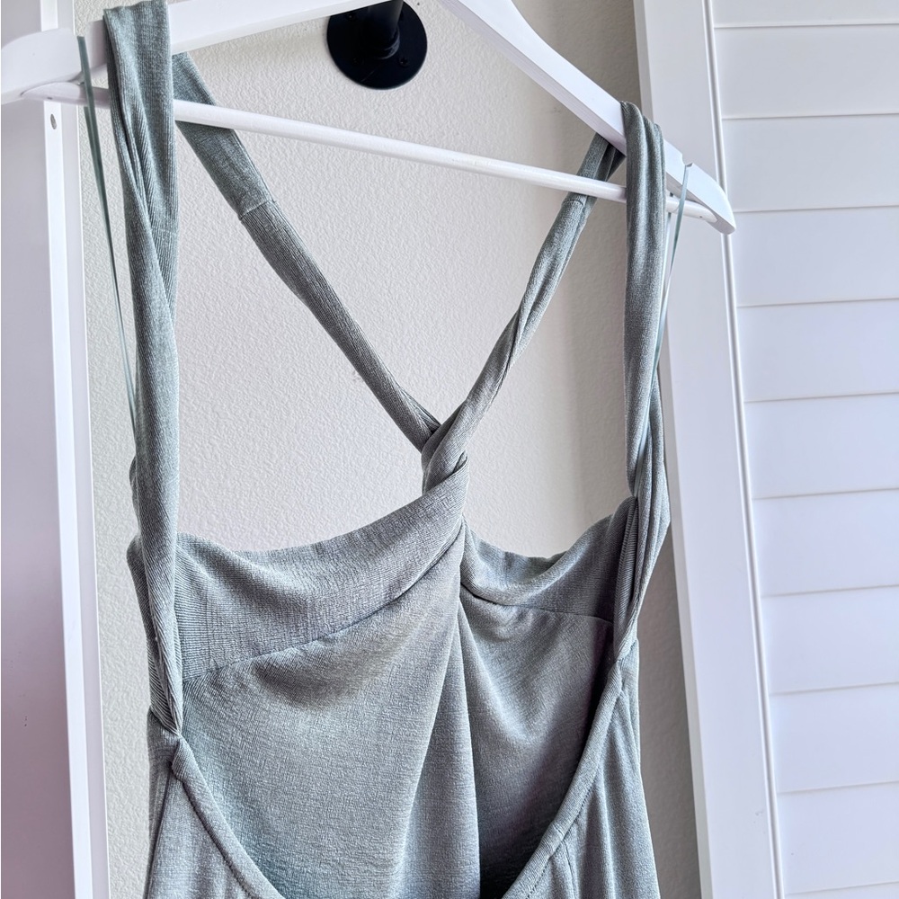 Stitch Fix: Lost + Wander Gray Sleeveless Top - Picture 8 of 11